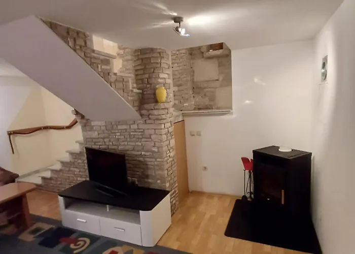 Apartman Maria Lussi 6 Póla